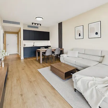 Sky Park Centre 1br High Fl - Free Parking Lägenhet *