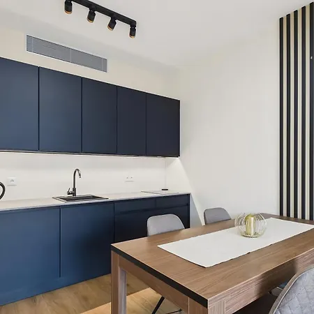 Sky Park Centre 1br High Fl - Free Parking Апартаменти Братислава