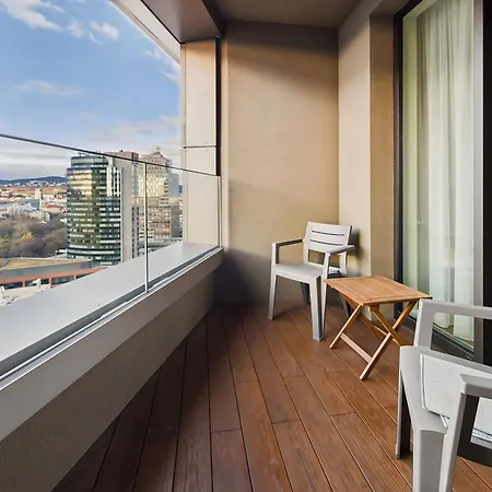Sky Park Centre 1br High Fl - Free Parking * ברטיסלאבה