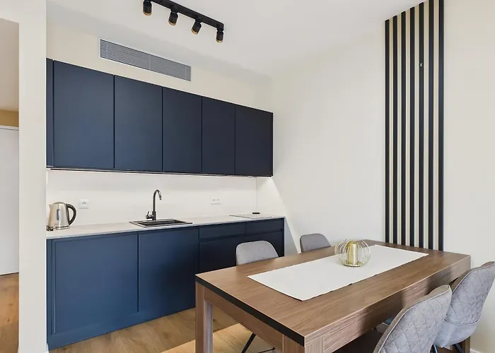 Sky Park Centre 1br High Fl - Free Parking アパート ブラチスラヴァ