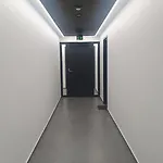 Sky Park Centre 1br High Fl - Free Parking * ברטיסלאבה