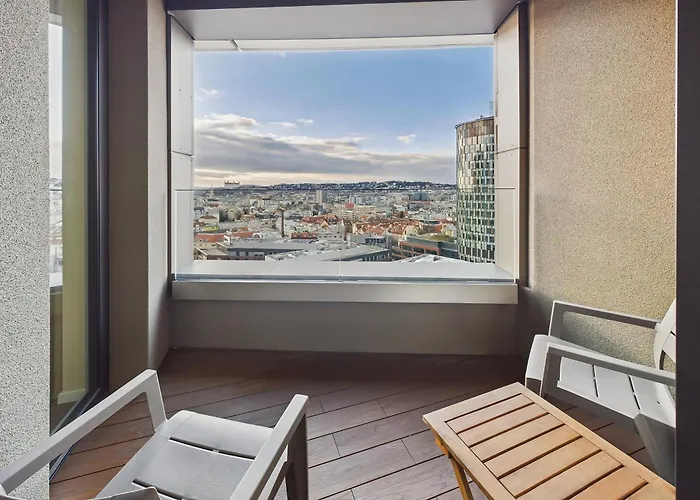 Sky Park Centre 1br High Fl - Free Parking * ברטיסלאבה